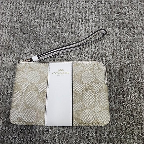 Coach Wristlet Wallet Light Brown Corner Zip Size Small - Picture 1 of 8